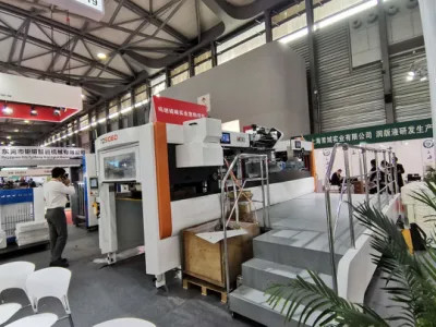 Hoja automática del PLC que sella la máquina que corta con tintas con el desmontaje de 1060 x 740m m