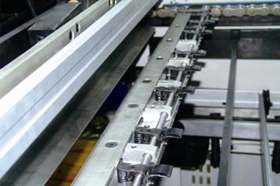 Impresora plana Automatic Foil Stamping y máquina que corta con tintas 1060 x 760m m