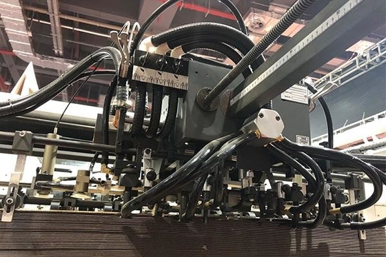 Máquina que corta con tintas de la caja acanalada automática de 1650 x de 1200m m con el desmontaje