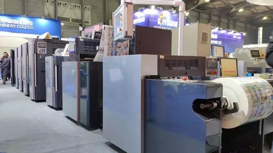 Máquina de impresión de etiquetas multifunción con tecnología avanzada de manga