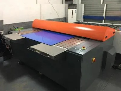 La máquina de fabricación de placa termal de gran tamaño del CTP automática preprensa el equipo