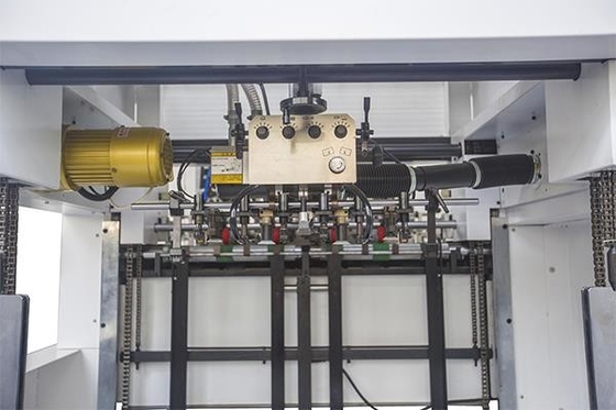 Máquina de corte automática a presión con desmontaje 800X580MM