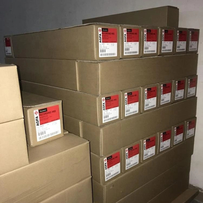 Tinta de impresión de secado de polimerización oxidativa offset de hoja alimentada con disolvente con materiales de conexión