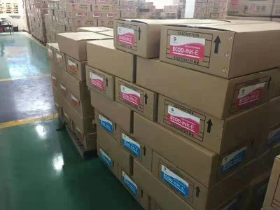 Tinta de impresión offset de hoja alimentada con solvente con área de color ancha con materiales de conexión