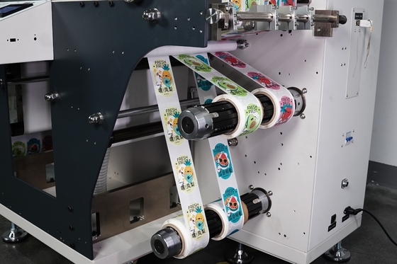 Máquina para cortar a presión con corte y rebobinado