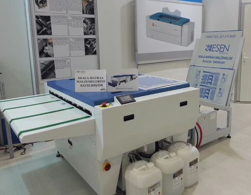 Max.1130mm x 920mm Min.400mm x 300mm Procesadores de placas CTP Máquina de desarrollo de gran formato