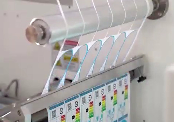 Máquina de corte por die de acabado de etiquetas digitales de dos estaciones todo en uno
