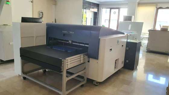 Máquina de fabricación de placas CTP térmica automática de 64 canales de alto rendimiento con una resolución de 2400 dpi y una salida de 28 placas/hora