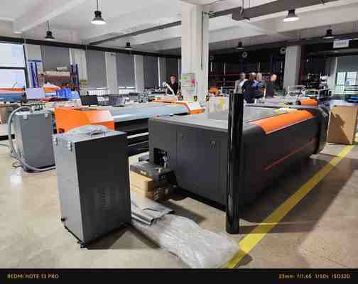 Máquina de planchas CTP de polímero digital FL5080 con 50"×80" Ancho máximo, velocidad de salida de 3~5 m²/h y espesor de plancha de 0,14-6,35 mm