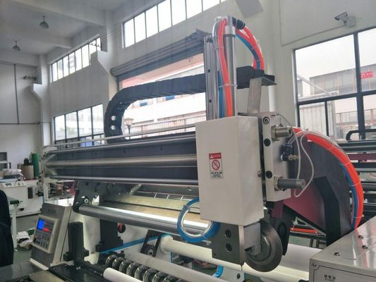 rollo del papel de la posición de 900m m que raja la máquina 150m/Min el rebobinar