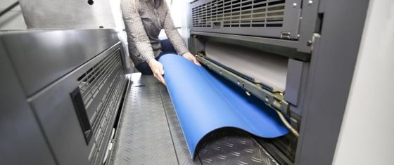 Dot Word Printing 15000PPH compensó la manta de goma tela de 4 capas