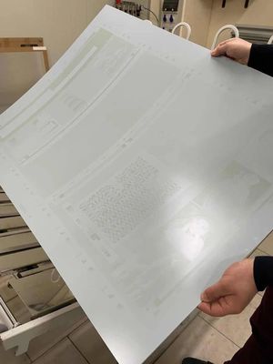 Cliché negativos no químicos de Ctcp para el periódico compensado
